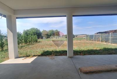 Casă / Vilă cu 3 camere de vânzare - 8
