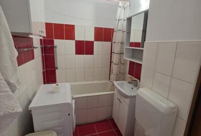 Garsonieră semidecomandată în Titan