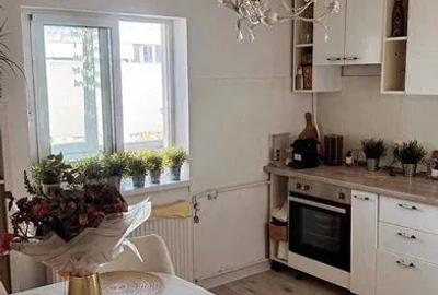Apartament cu 3 camere decomandat, mobilat în Băneasa