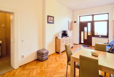 Apartament 2 camere - zona Ultracentrala - Etaj 1 - 3