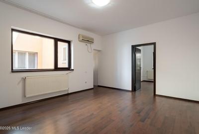 Cotroceni - Carol Davila, Townhouse 232 Mp - Oportunitate Rara - 50