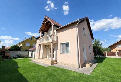 Casă individuală cu 5 camere în Sântandrei