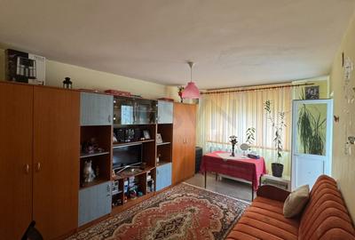 Apartament cu 2 camere decomandat, mobilat în Aviației