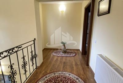 Vila  Frumoasa , individuala ,Sibiu ,7 camere , 5 Bai , mobilata ,utilata - 42