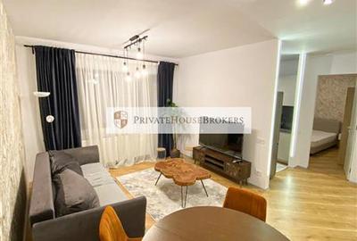 Apartament cu 2 camere semidecomandat, mobilat în Pipera