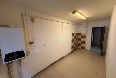 Apartament cu 3 camere decomandat 72 M² cu balcon și pivniță - 5