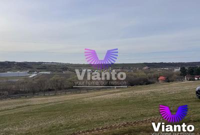 Teren Construcții intravilan de 650 mp, în Est