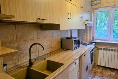Apartament cu 2 camere decomandat în Basarabia