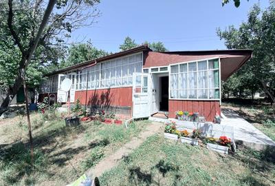 Casă cu 2 camere în Central