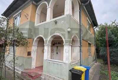 Casă individuală cu 4 camere în Gheorgheni