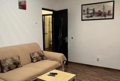 2 CAMERE - DECOMANDAT - zona EROII REVOLUTIEI - 2