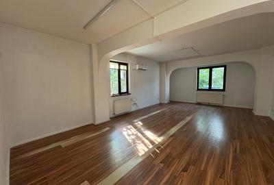 Inchiriere apartament spatios 3 camere etaj 2 plus mansarda Cotroceni Romniceanu - 1