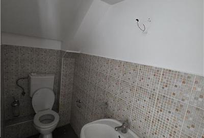 Vila cu piscina - Pipera - 5 camere - 3 bai - 218mp - 900mp teren - 14