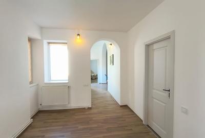 De închiriat: vilă renovată, Mihai Eminescu. 1 000 E/lună. Comision 0 - 9