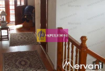 Vila de vanzare in Busteni - Zona Centrala - 7