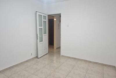 Apartament cu 2 camere decomandat în Drumul Taberei
