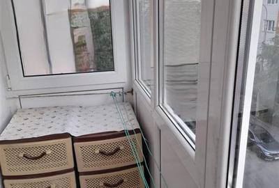 Apartament 3 camere balcon pivnita zona Vasile Aaron - 8