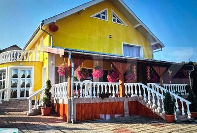 Casă individuală cu 8 camere în Ivănești
