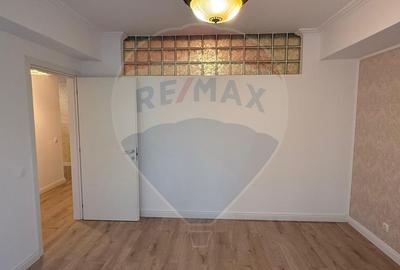 INCHIRIERE Apartament cu 3 camere in zona Aviatiei - 24
