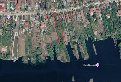 Teren intravilan cu deschidere la lac Snagov – 1.976 mp, utilități - 2