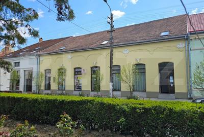 Spațiu comercial, de 230.00 mp, în Aiud