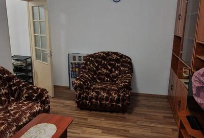 Se vinde zona Ofelia apartament din beton ,conf 2 ,etaj4/4 ,an 1976 ,pret 42000. - 5