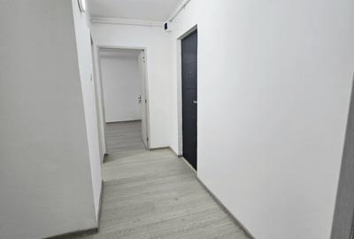 Apartament cu 2 camere decomandat Nicolina-Pizza Nico, Renovat, Etaj 2 - 4