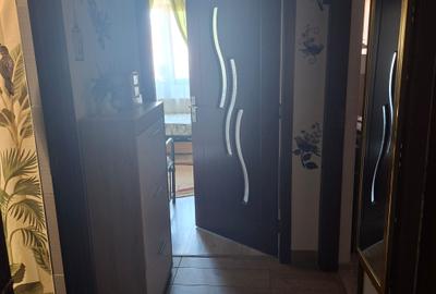 FARA COMISIOANE ap cu 2 camere la et 5 la cheie cu centrala proprie merita vazut - 4