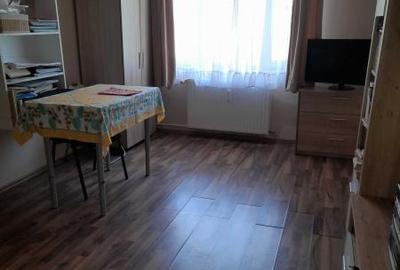 Apartament 3 camere 2 bai bloc 1980 zona Drumul Taberei - 1