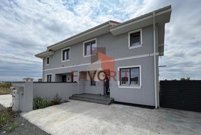 Duplex cu 4 camere în Săcălaz