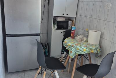 Apartament 3 camere, etajul 2, 78mp, 2 balcoane, bloc interbelic - 16