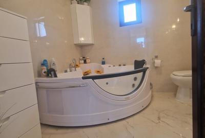 Navodari zona Sud- Vila P+1, 4 camere, Garaj, teren 326mp -260.000euro - 44