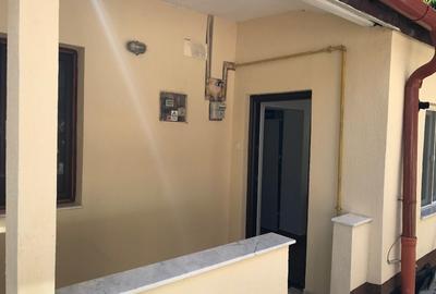 Casă cu 2 camere în Central