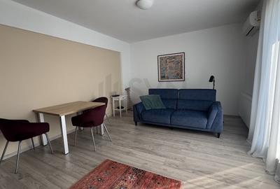 Apartament cu 3 camere decomandat, mobilat în Sisești