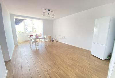 Apartament cu 3 camere semidecomandat, mobilat în Sebastian