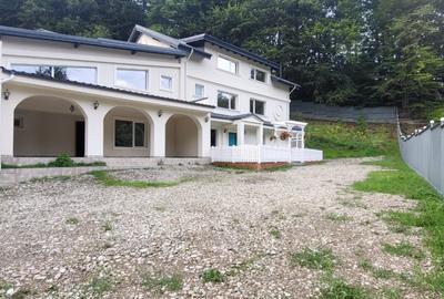 Casa / Pensiune - Statiunea  Cheia - Prahova, super oferta!! - 1