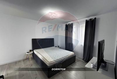 Apartament cu 3 camere - Centru Vechi de închiriat - 1