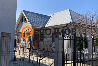 Casă individuală cu 3 camere în Mărăcineni