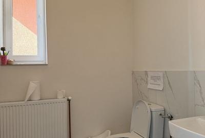 CASA DE INCHIRIAT I CETATE I 5 CAMERE I 3 BAI I FINISATA COMPLET I CURTE I - 6