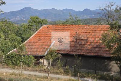 Casă cu teren si pomi fructiferi sat Vălișoara,jud HD la 28 km de Deva - 4