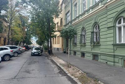 Spatiu comercial situat ultracentral, Pret 310.000 eur neg.comision 0% - 3