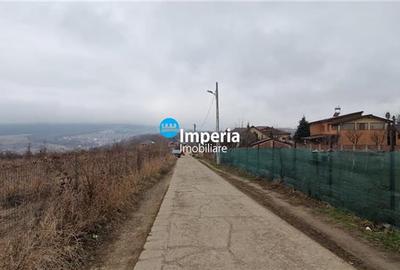 Teren Construcții intravilan de 2826 mp, în Bucium