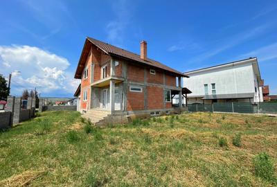 Casă individuală | 250 mp utili | 600 mp teren | Finisată la gri - 1