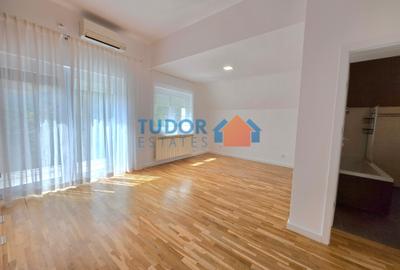 Renovated 6 Bedroom Luxury Villa with Private Garden, Swimming Pool & Sauna - 17