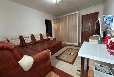 Apartament cu 2 camere semidecomandat, mobilat în Pantelimon