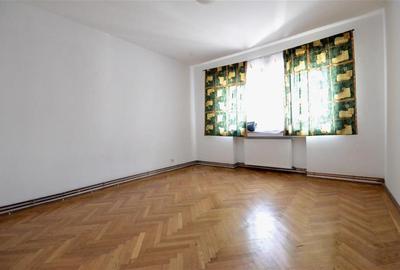 Inchiriere Apartament 4 camere Blv.DACIA Piata Spania - 1