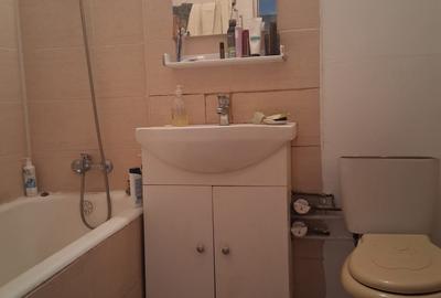 Vanzare 3 camere Giulesti-Crangasi 74mp, 1964 reabilitat, necesita renovare - 8