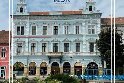 Apartament cu 4 camere semidecomandat, mobilat în Central