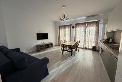 Apartament cu 2 camere decomandat, mobilat în Central