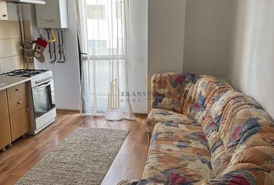 Garsonieră decomandată, spațioasă - 1
